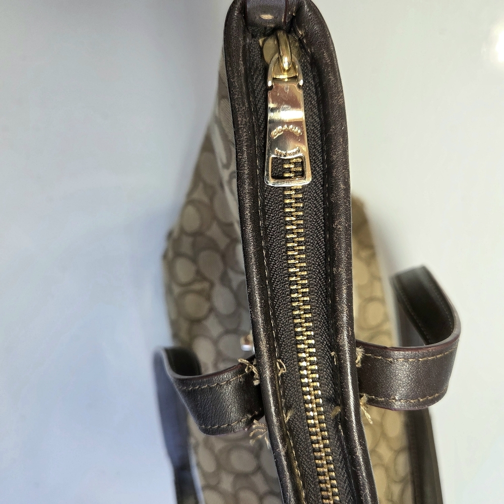 Coach 'Taylor Tote' in Signature Jacquard  Tan & Brown with Gold Hardware - Picture 8 of 15